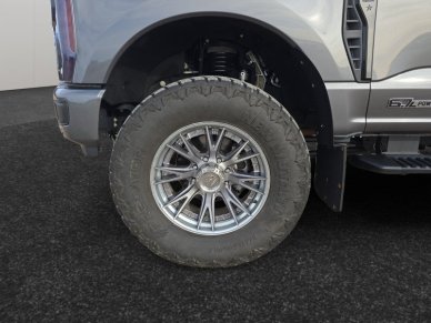 2023 Ford F-350 Super Duty Lariat  - Leather Seats - Image 15
