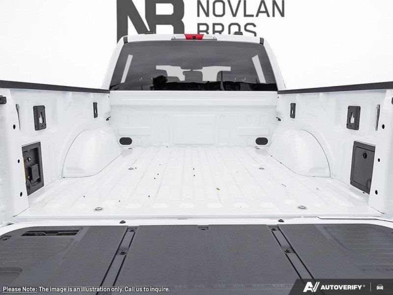 Ford F-150 Lightning Flash 1FTVW3LU8SWG25430 129046