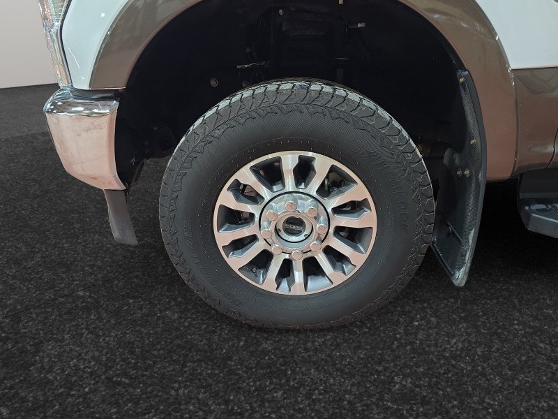 Ford F-350 Super Duty Lariat  - Navigation 1FT8W3BN6NEC52308 131551