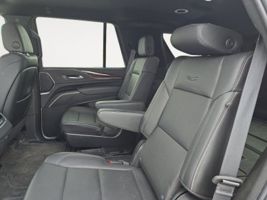 2024 Cadillac Escalade Luxury  - Heated Seats - Image 12