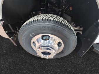 2026 Ford F-350 Super Duty Lariat  - Premium Audio - Image 13