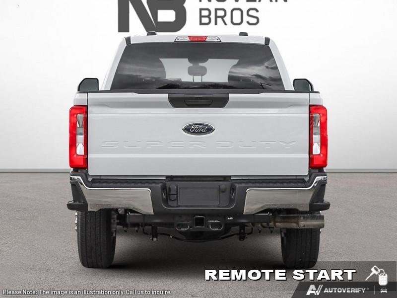 Ford F-350 Super Duty XLT  - Running Boards 1FT8W3BA0TED22329 133020