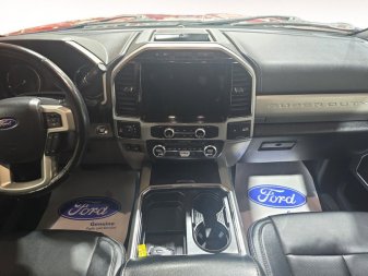 2022 Ford F-350 Super Duty Lariat  - Power Stroke - Image 9