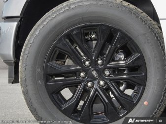 2025 Ford F-150 Lariat  - Sunroof - Image 7