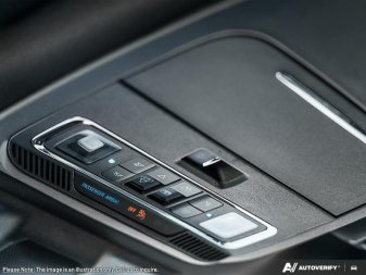 2025 Ford F-150 Lariat  - Sunroof - Image 17