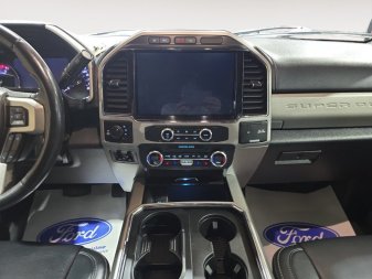 2022 Ford F-350 Super Duty Lariat  - Power Stroke - Image 10
