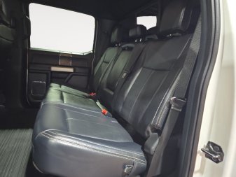 2022 Ford F-350 Super Duty Lariat  - Power Stroke - Image 12