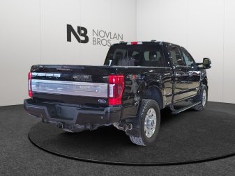 2022 Ford F-350 Super Duty Platinum  - Power Stroke - Image 5