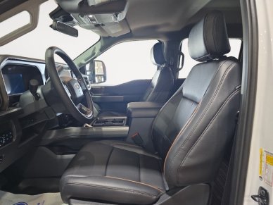 2026 Ford F-450 Super Duty Lariat  - Premium Audio - Image 6