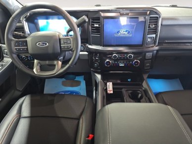 2026 Ford F-450 Super Duty Lariat  - Premium Audio - Image 7