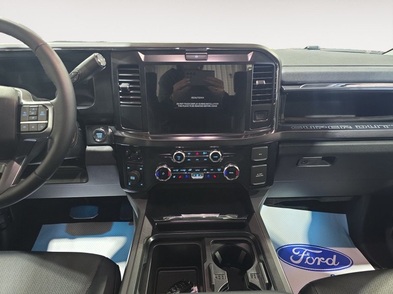 Ford F-350 Super Duty Lariat  - Premium Audio 1FT8W3BT8TED78293 140504