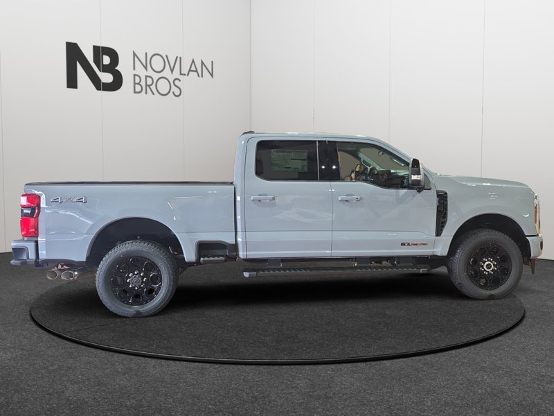 Ford F-350 Super Duty Lariat  - Premium Audio 1FT8W3BT3TED84650 140514