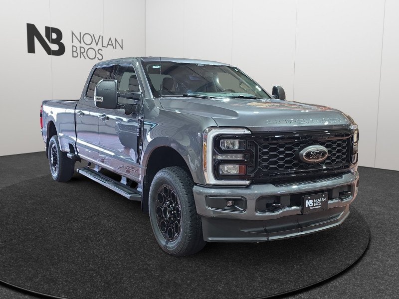 Ford F-350 Super Duty XLT  - Diesel Engine 1FT8W3BT2TED76555 137743