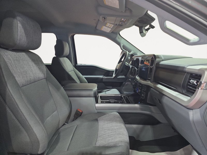 Ford F-350 Super Duty XLT  - Diesel Engine 1FT8W3BT2TED76555 137751