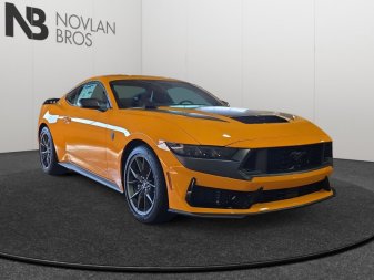 2026 Ford Mustang Dark Horse  - Tech Package - Image 2