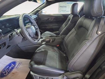 2026 Ford Mustang Dark Horse  - Tech Package - Image 8