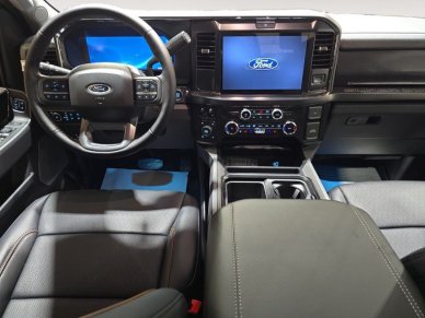 2026 Ford F-350 Super Duty Lariat  - Premium Audio - Image 9