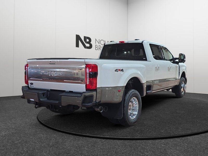 Ford F-350 Super Duty King Ranch  - Diesel Engine 1FT8W3DTXTEE26003 141660