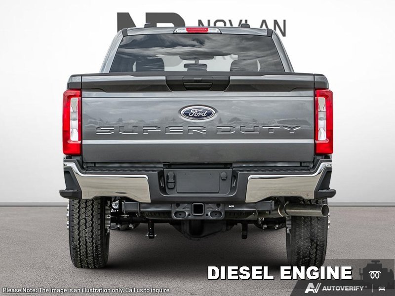 Ford F-350 Super Duty XLT  - Diesel Engine 1FT8W3BT6TEE29225 141411