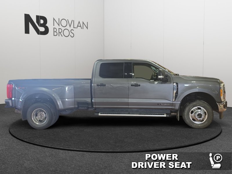 Ford F-350 Super Duty XLT  - Diesel Engine 1FT8W3DT4PEC14848 142172