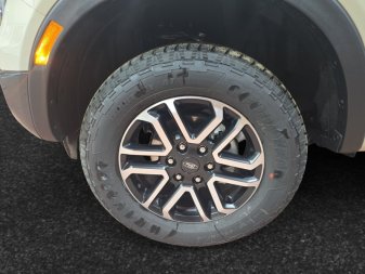 2026 Ford Ranger LARIAT - Image 13
