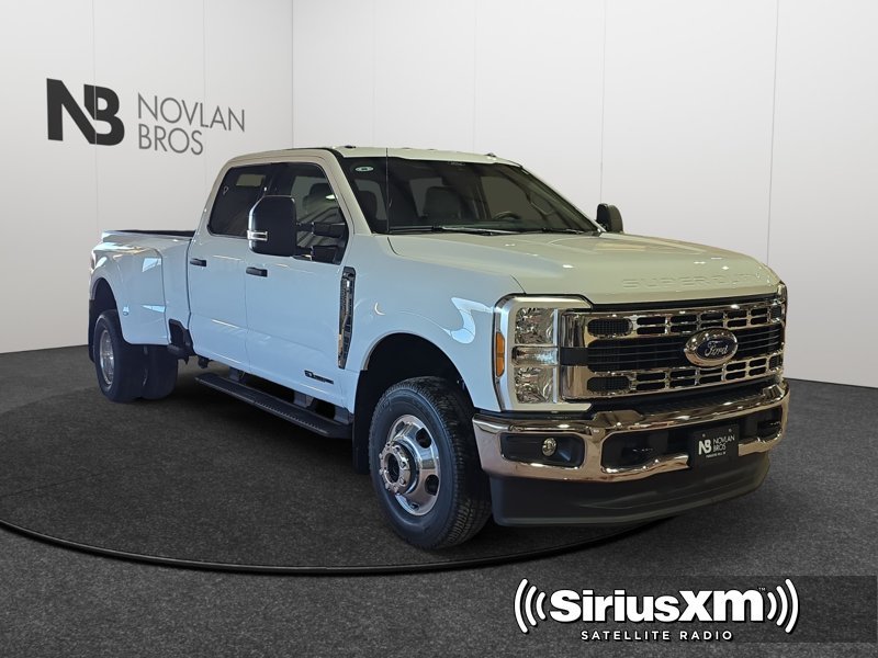 Ford F-350 Super Duty XLT  - Diesel Engine 1FT8W3DTXTEE82975 143757