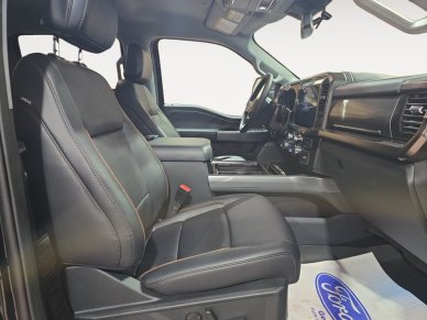 2026 Ford F-350 Super Duty Lariat  - Premium Audio - Image 12