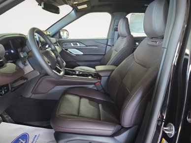 2026 Ford Explorer Platinum  - Leather Seats - Image 8
