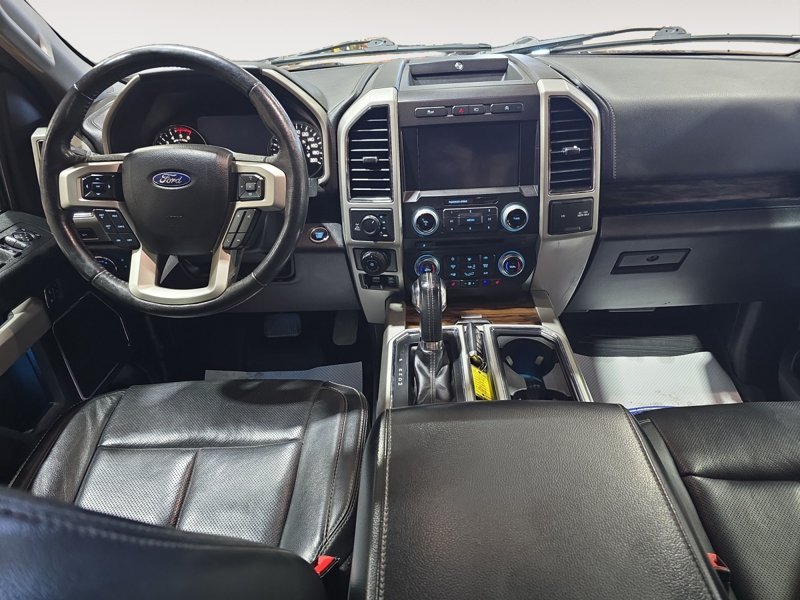Ford F-150 Lariat  - Heated Seats - Navigation 1FTFW1E17JFC34909 146237