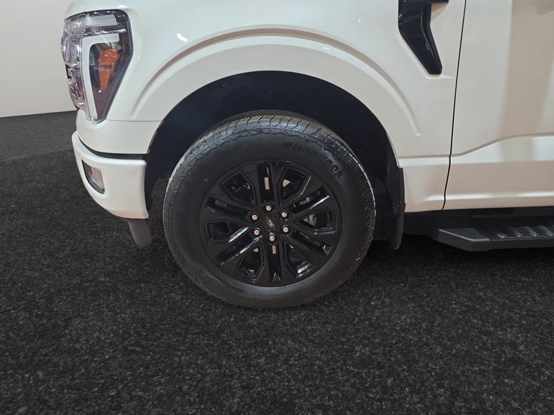 Ford F-150 Lariat  - Sunroof - Heated Seats 1FTFW5L87RFB63973 146702