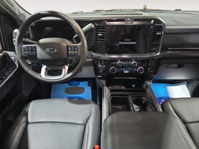 2026 Ford F-450 Super Duty Lariat  - Premium Audio - Image 9