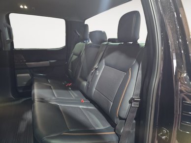 2026 Ford F-450 Super Duty Lariat  - Premium Audio - Image 12