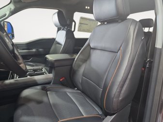 2026 Ford F-450 Super Duty Lariat  - Premium Audio - Image 7