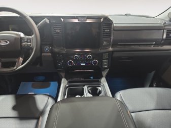 2026 Ford F-450 Super Duty Lariat  - Premium Audio - Image 9