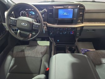 2026 Ford F-350 Super Duty XLT - Image 9