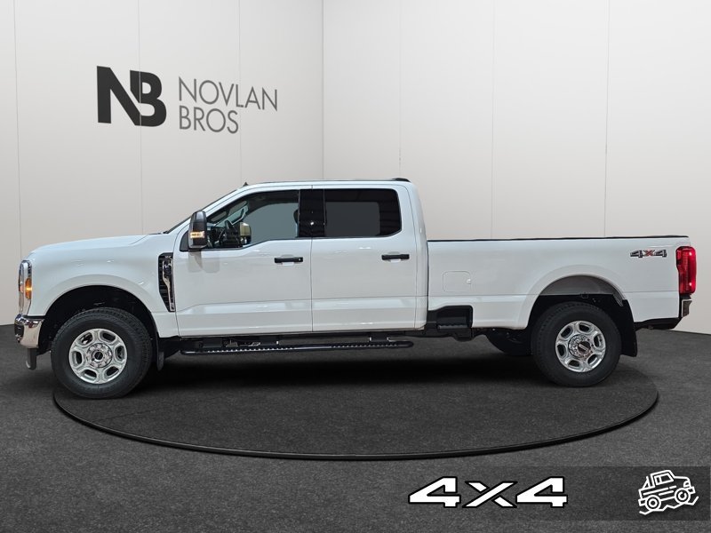 Ford F-350 Super Duty XLT 1FT8W3BN9VEC16516 148316