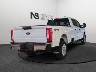 Ford F-350 Super Duty XLT 1FT8W3BN9VEC16516 148319