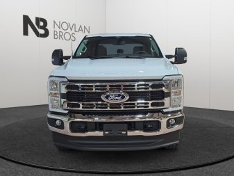 Ford F-350 Super Duty XLT 1FT8W3BN9VEC16516 148322