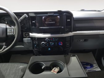 Ford F-350 Super Duty XLT 1FT8W3BN9VEC16516 148325