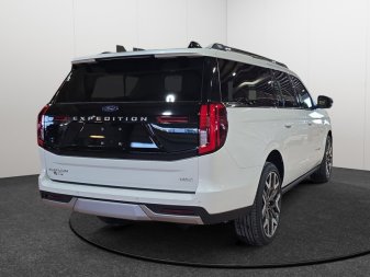 2026 Ford Expedition Platinum Max - Image 4