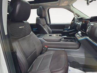2026 Ford Expedition Platinum Max - Image 13