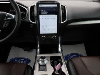 2021 Ford Edge Titanium  - Heated Seats - Sunroof - Image 12
