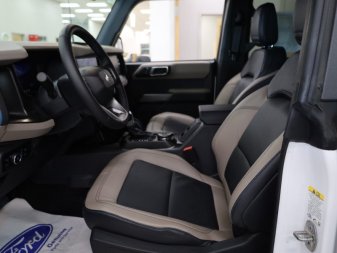 2023 Ford Bronco Wildtrak  - Lux Package -  Leather Seats - Image 4