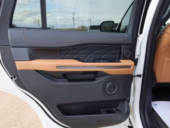 2024 Ford Expedition Platinum  - Leather Seats - Image 8