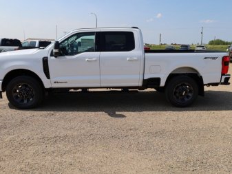 2024 Ford F-350 Super Duty Lariat  - Leather Seats - Image 5