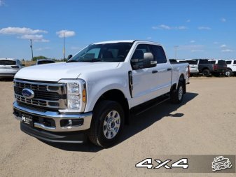 2024 Ford F-250 Super Duty XLT  - Running Boards - Image 1