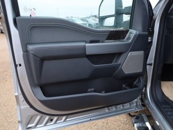 2024 Ford F-250 Super Duty Lariat  - Leather Seats - Image 6