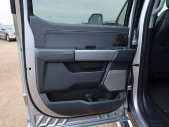 2024 Ford F-250 Super Duty Lariat  - Leather Seats - Image 8