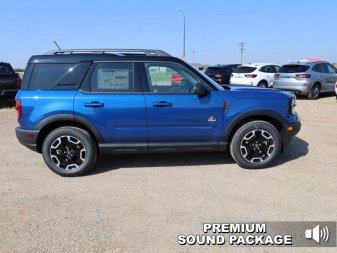 2024 Ford Bronco Sport Outer Banks  - Sunroof - Image 2