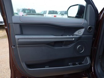 2024 Ford Expedition Limited Stealth Package - Image 6